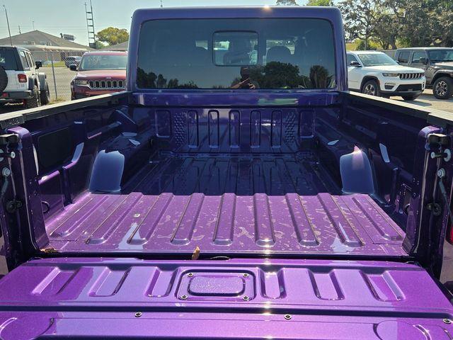 new 2026 Jeep Gladiator car, priced at $38,215