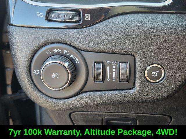 used 2023 Jeep Cherokee car, priced at $26,999