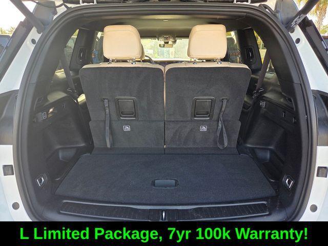 used 2025 Jeep Grand Cherokee L car, priced at $38,777