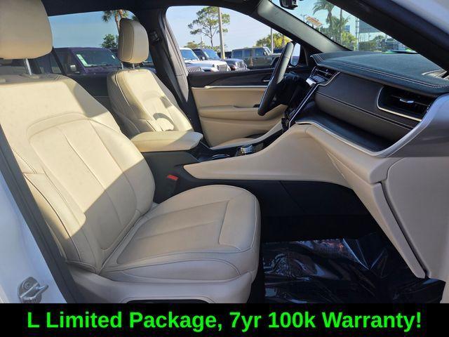 used 2025 Jeep Grand Cherokee L car, priced at $38,777