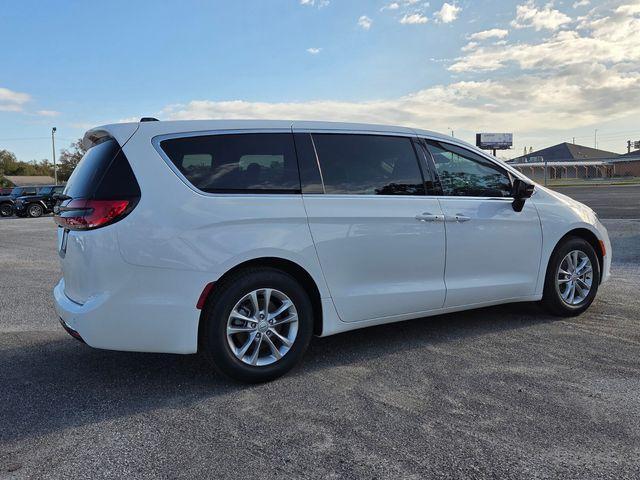 new 2026 Chrysler Pacifica car, priced at $38,418