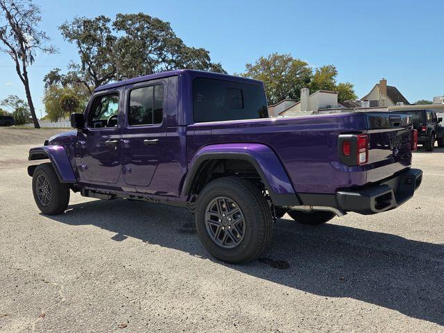 new 2026 Jeep Gladiator car, priced at $39,965