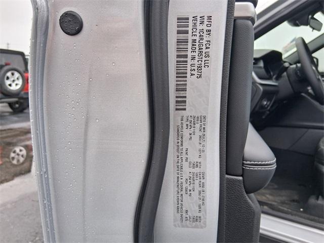 new 2026 Jeep Grand Cherokee car, priced at $42,356