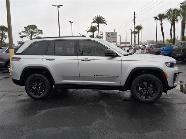 new 2026 Jeep Grand Cherokee car, priced at $42,356