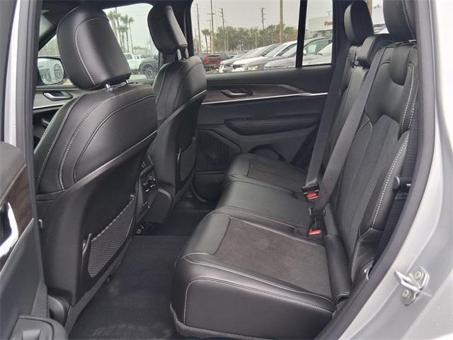 new 2026 Jeep Grand Cherokee car, priced at $42,356