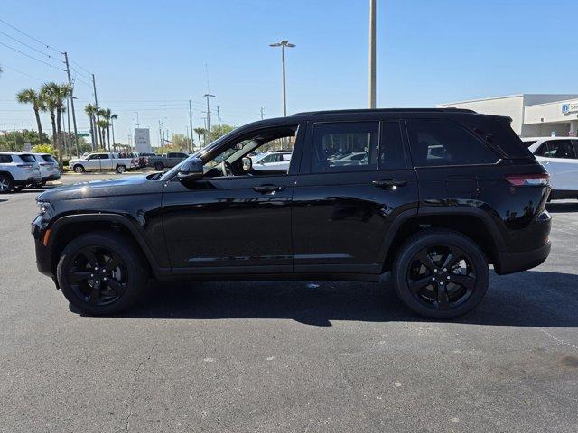 used 2023 Jeep Grand Cherokee car, priced at $33,888