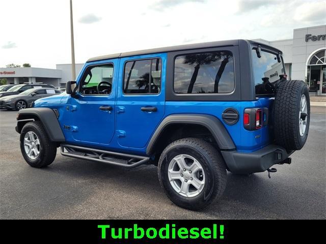 used 2022 Jeep Wrangler Unlimited car, priced at $27,500