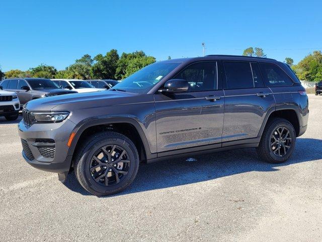 new 2025 Jeep Grand Cherokee car, priced at $35,706