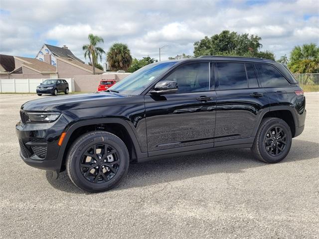 new 2025 Jeep Grand Cherokee car, priced at $34,780