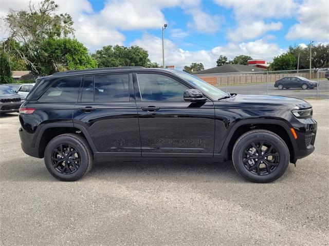 new 2025 Jeep Grand Cherokee car, priced at $34,780