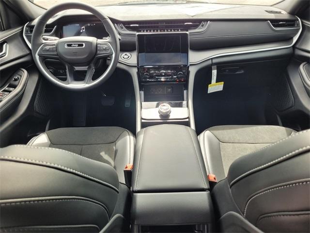 new 2025 Jeep Grand Cherokee car, priced at $34,780