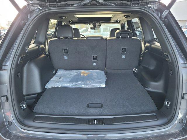 new 2025 Jeep Grand Cherokee car, priced at $42,307