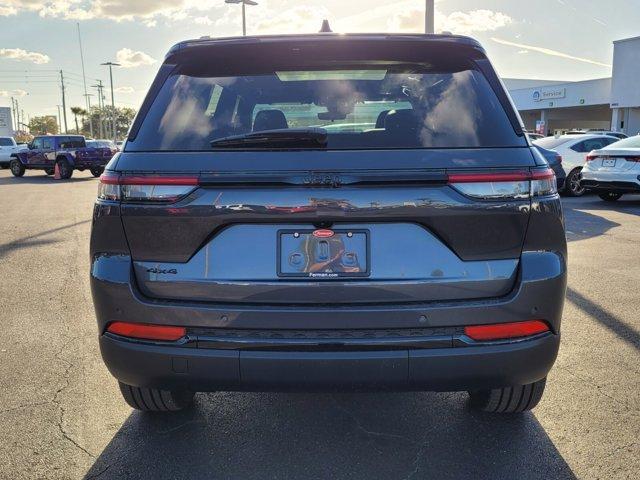 new 2025 Jeep Grand Cherokee car, priced at $42,307