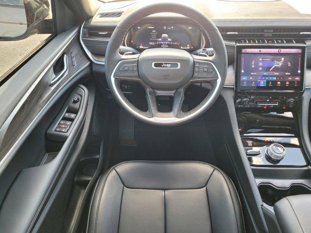 new 2025 Jeep Grand Cherokee car, priced at $42,307