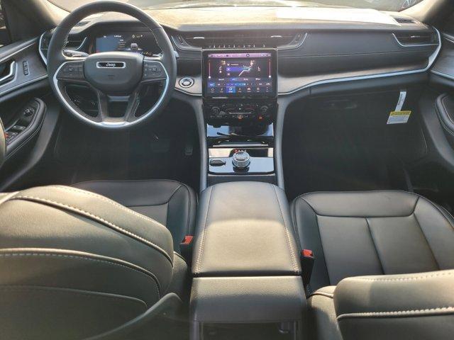 new 2025 Jeep Grand Cherokee car, priced at $42,307