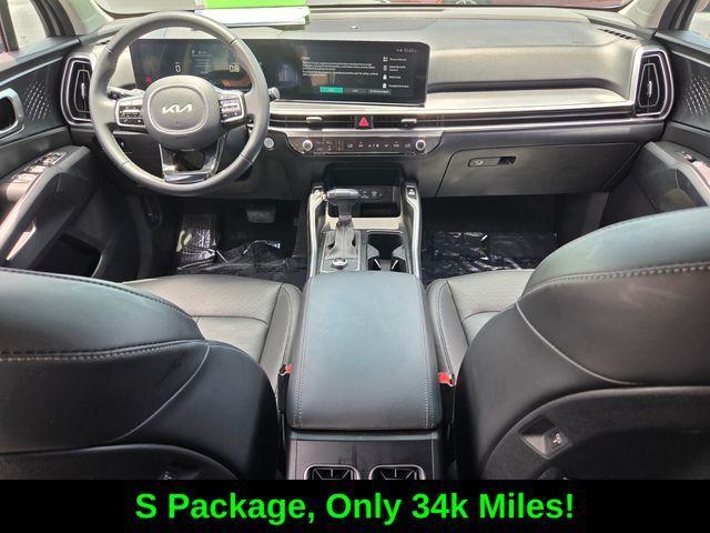 used 2024 Kia Sorento car, priced at $27,500