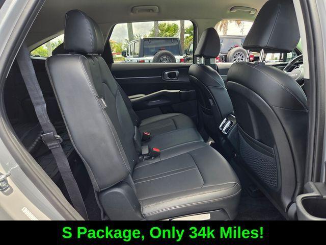 used 2024 Kia Sorento car, priced at $26,555