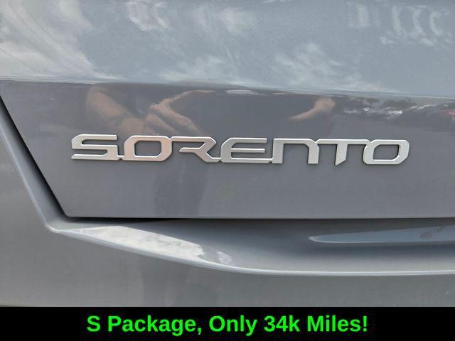 used 2024 Kia Sorento car, priced at $27,500