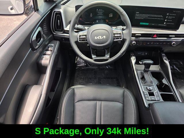 used 2024 Kia Sorento car, priced at $27,500