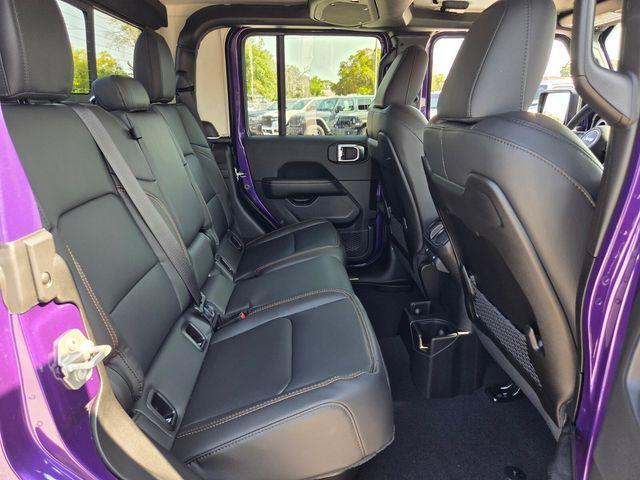 new 2026 Jeep Gladiator car, priced at $42,242