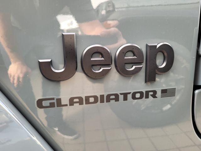 new 2026 Jeep Gladiator car, priced at $37,810