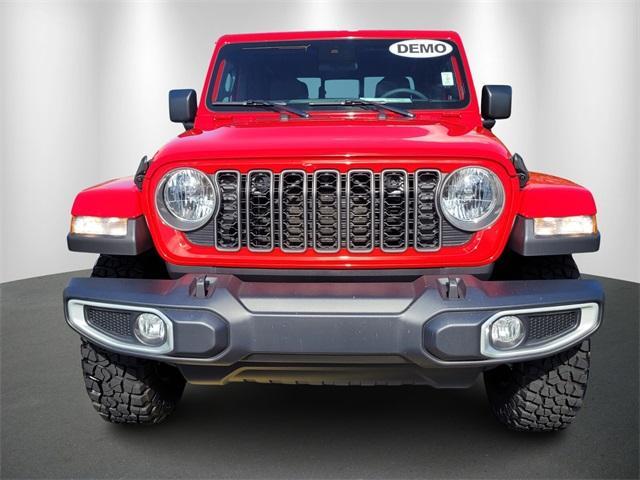 new 2025 Jeep Gladiator car, priced at $35,999