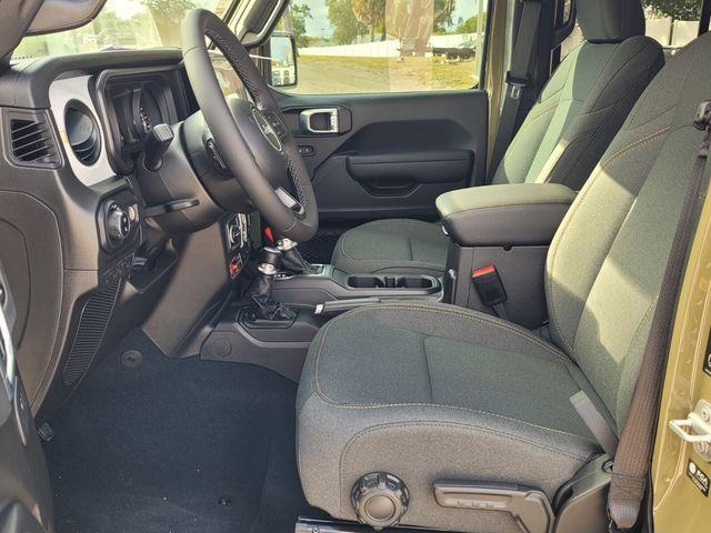new 2026 Jeep Gladiator car, priced at $41,031
