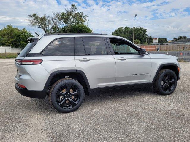 new 2025 Jeep Grand Cherokee car, priced at $41,388