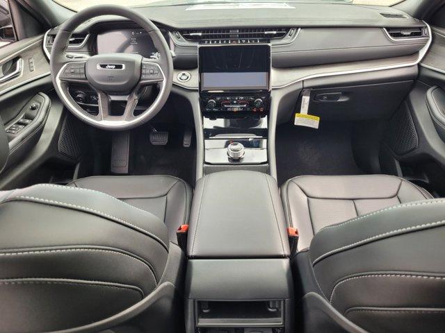 new 2025 Jeep Grand Cherokee car, priced at $41,388