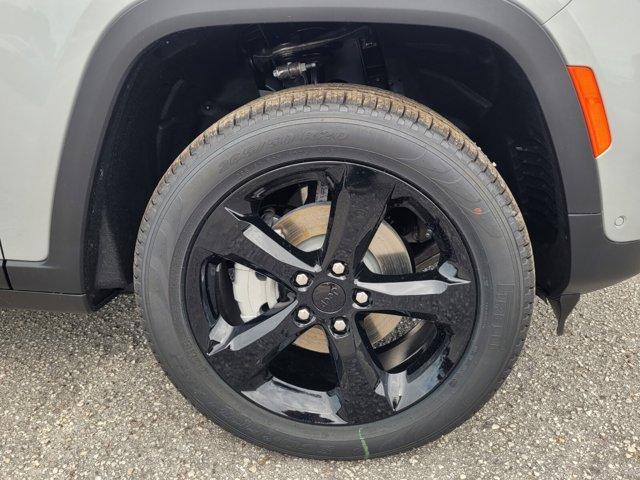 new 2025 Jeep Grand Cherokee car, priced at $41,388