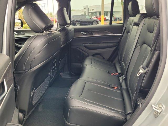 new 2025 Jeep Grand Cherokee car, priced at $38,299