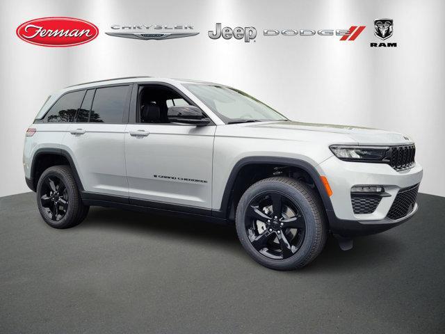new 2025 Jeep Grand Cherokee car, priced at $36,799