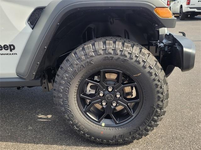 new 2025 Jeep Wrangler car, priced at $41,497