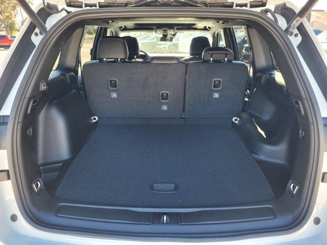 new 2025 Jeep Grand Cherokee car, priced at $35,680