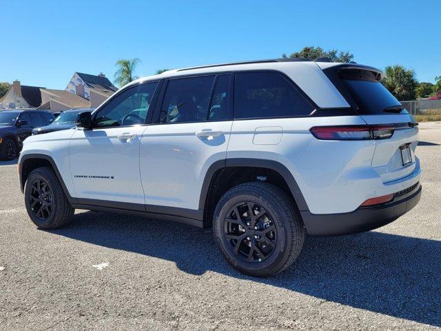 new 2025 Jeep Grand Cherokee car, priced at $35,680