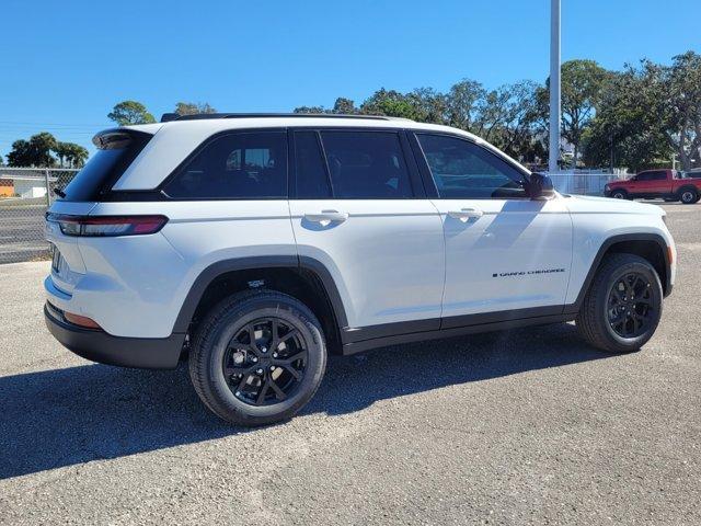 new 2025 Jeep Grand Cherokee car, priced at $35,680