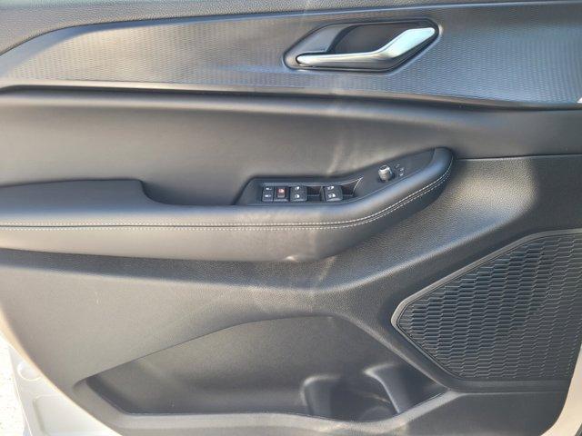 new 2025 Jeep Grand Cherokee car, priced at $35,680