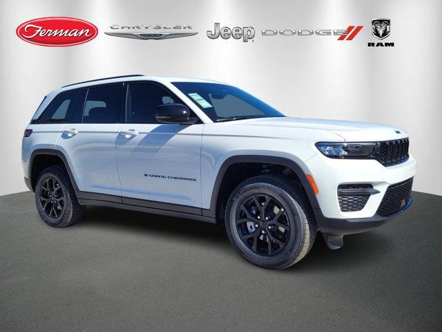 new 2025 Jeep Grand Cherokee car, priced at $35,680