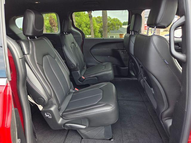new 2026 Chrysler Pacifica car, priced at $37,991