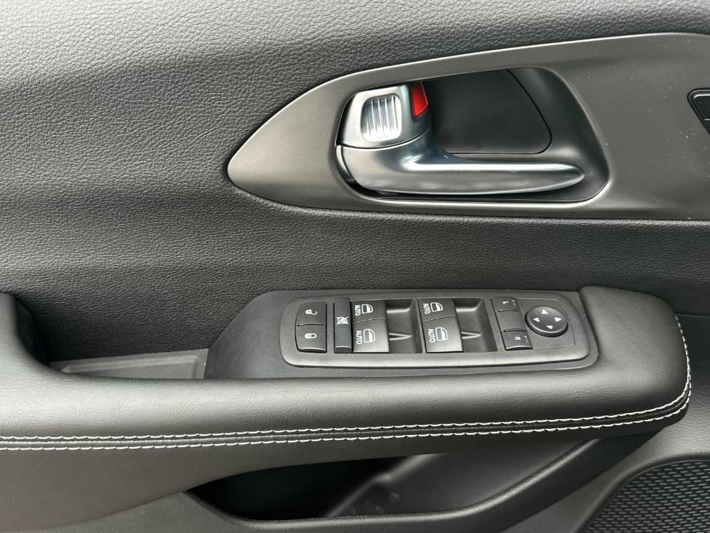 new 2026 Chrysler Pacifica car, priced at $52,725