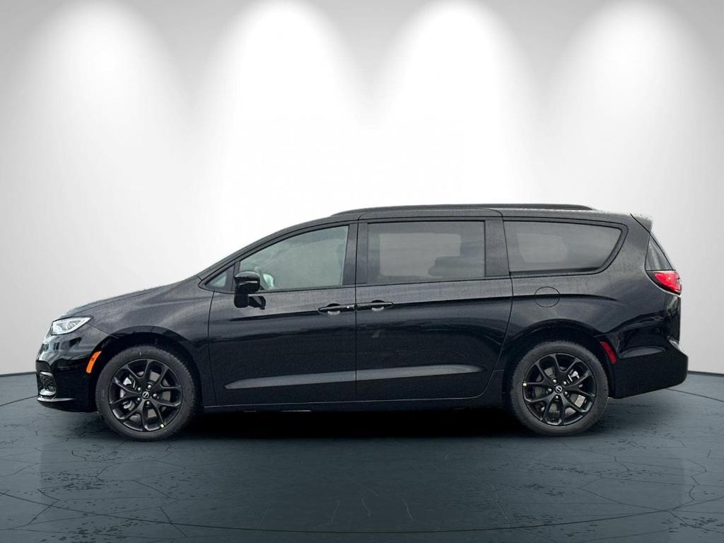 new 2026 Chrysler Pacifica car, priced at $52,725