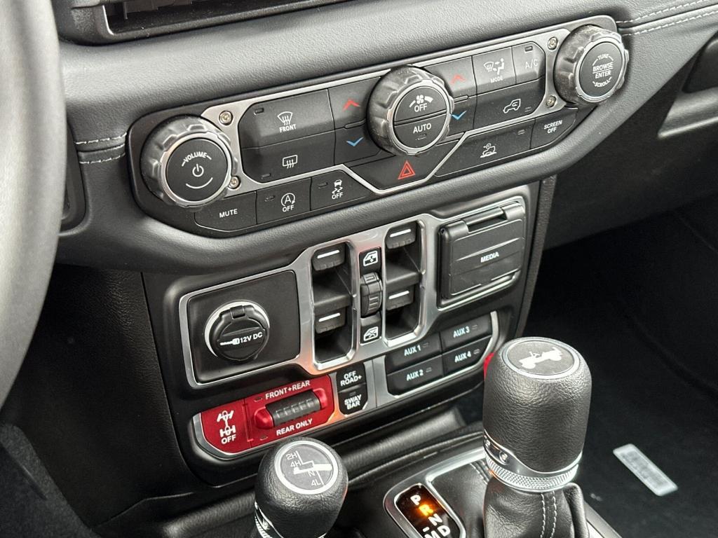 new 2026 Jeep Wrangler car, priced at $60,225