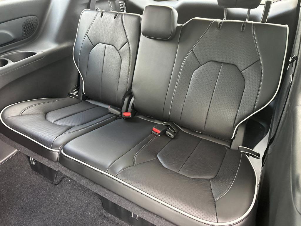 new 2026 Chrysler Pacifica car, priced at $44,488
