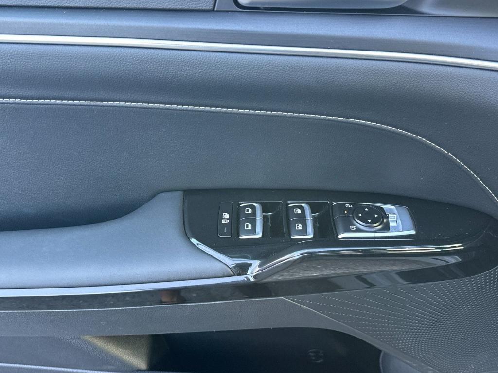 used 2025 Kia K5 car, priced at $25,683