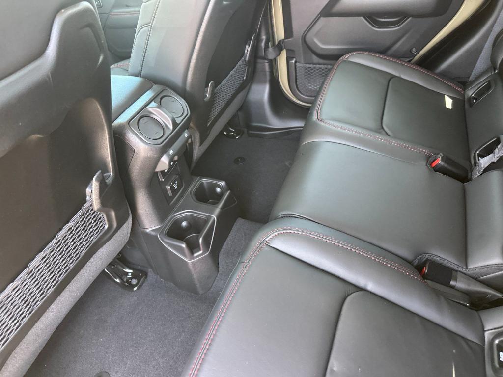 new 2026 Jeep Gladiator car, priced at $56,238