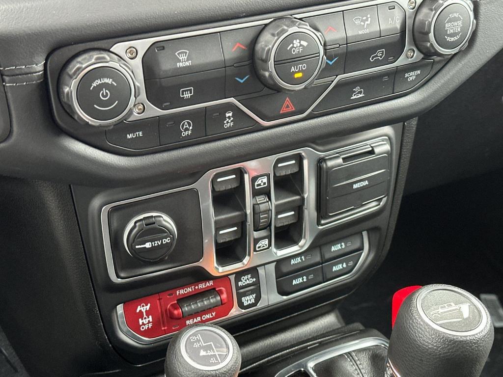 new 2026 Jeep Gladiator car, priced at $50,988