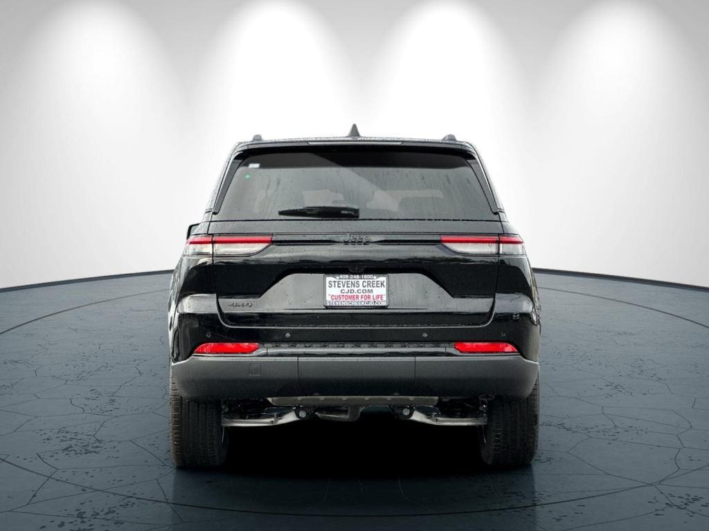 new 2025 Jeep Grand Cherokee car, priced at $53,735