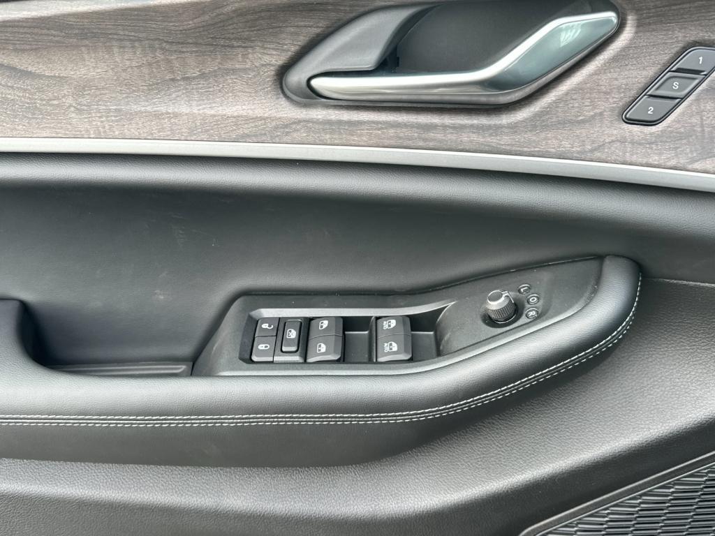 new 2025 Jeep Grand Cherokee car, priced at $53,735