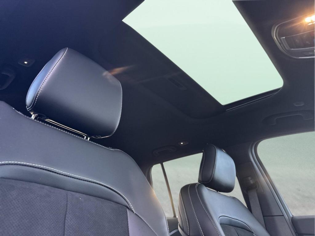 new 2025 Jeep Grand Cherokee car, priced at $46,730