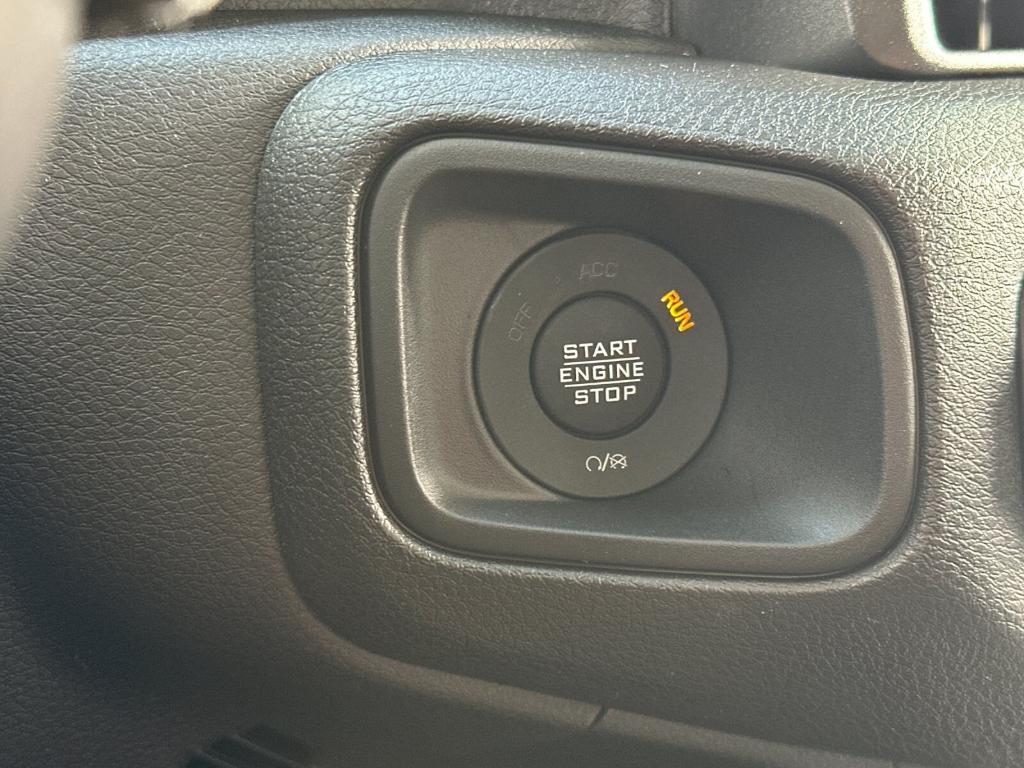 new 2025 Jeep Wrangler car